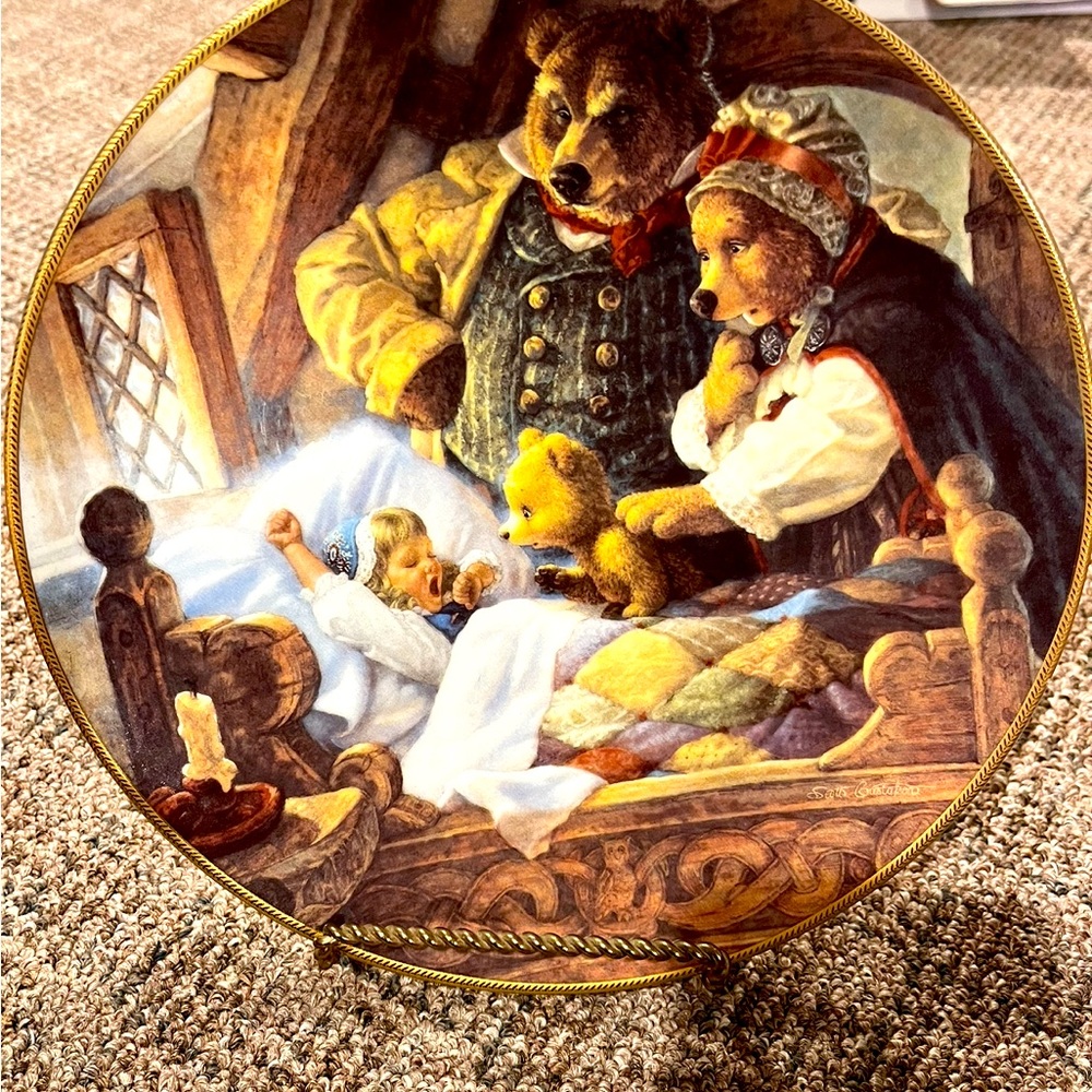 Goldilocks porcelain plate. Collectors item